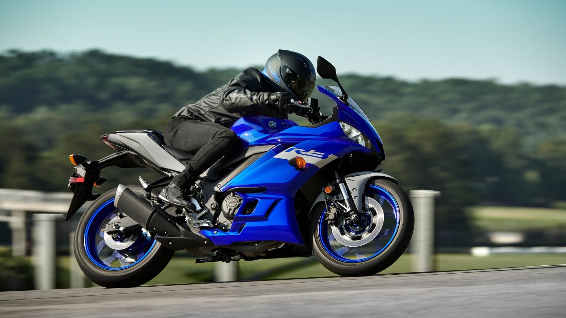 Mức giá của Yamaha YZF-R3 2024 ราคาเท่าไร so với phiên bản trước đó và liệu nó có đáng giá không? 1
